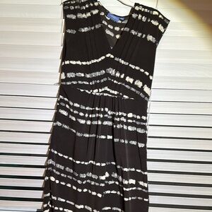 Simply Vera Vera Wang Black and White V-Neck Cap Sleeve Mini Sundress